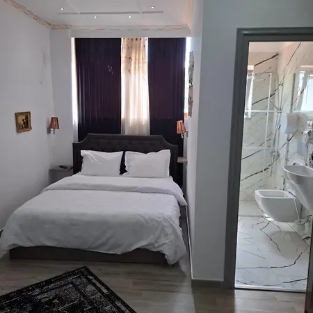 Versace Ξενοδοχείο 3*